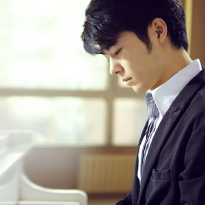 国产亚洲欧美在线观看三区
